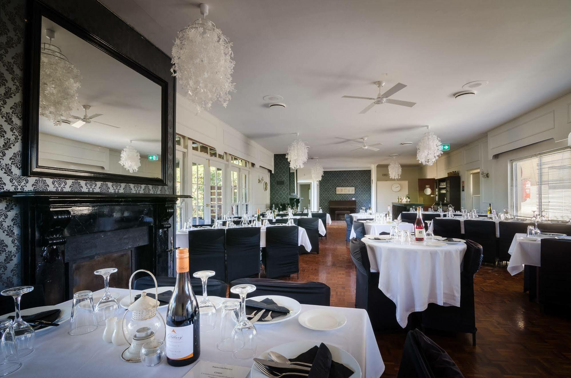 Bundanoon Country Inn Motel Εξωτερικό φωτογραφία