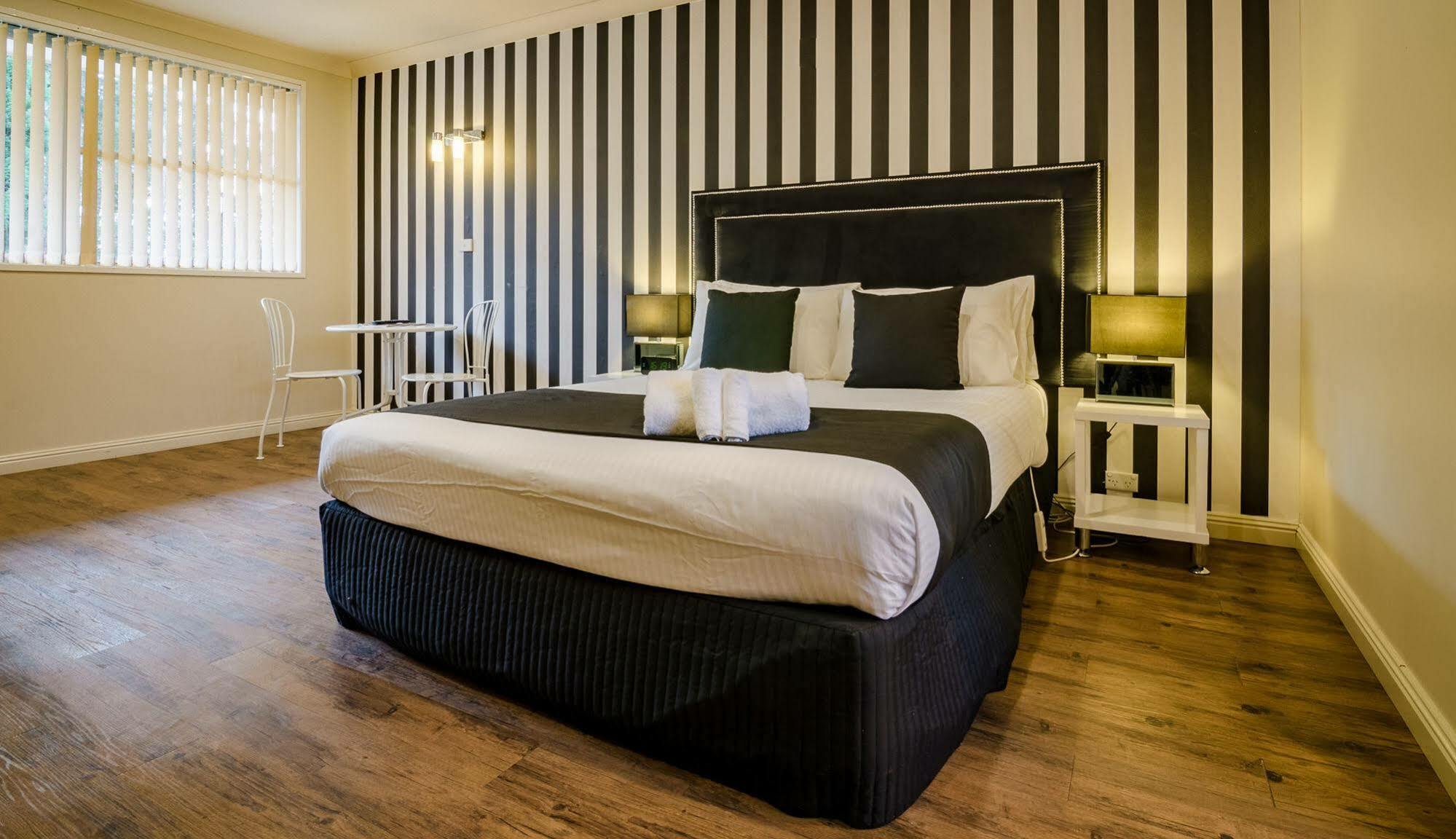 Bundanoon Country Inn Motel Εξωτερικό φωτογραφία